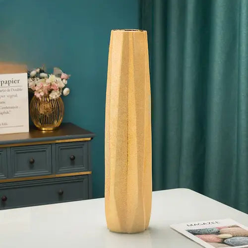 Grand vase couleur or