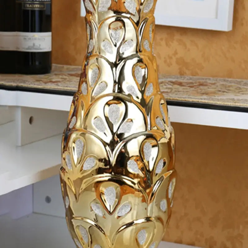 Grand vase doré
