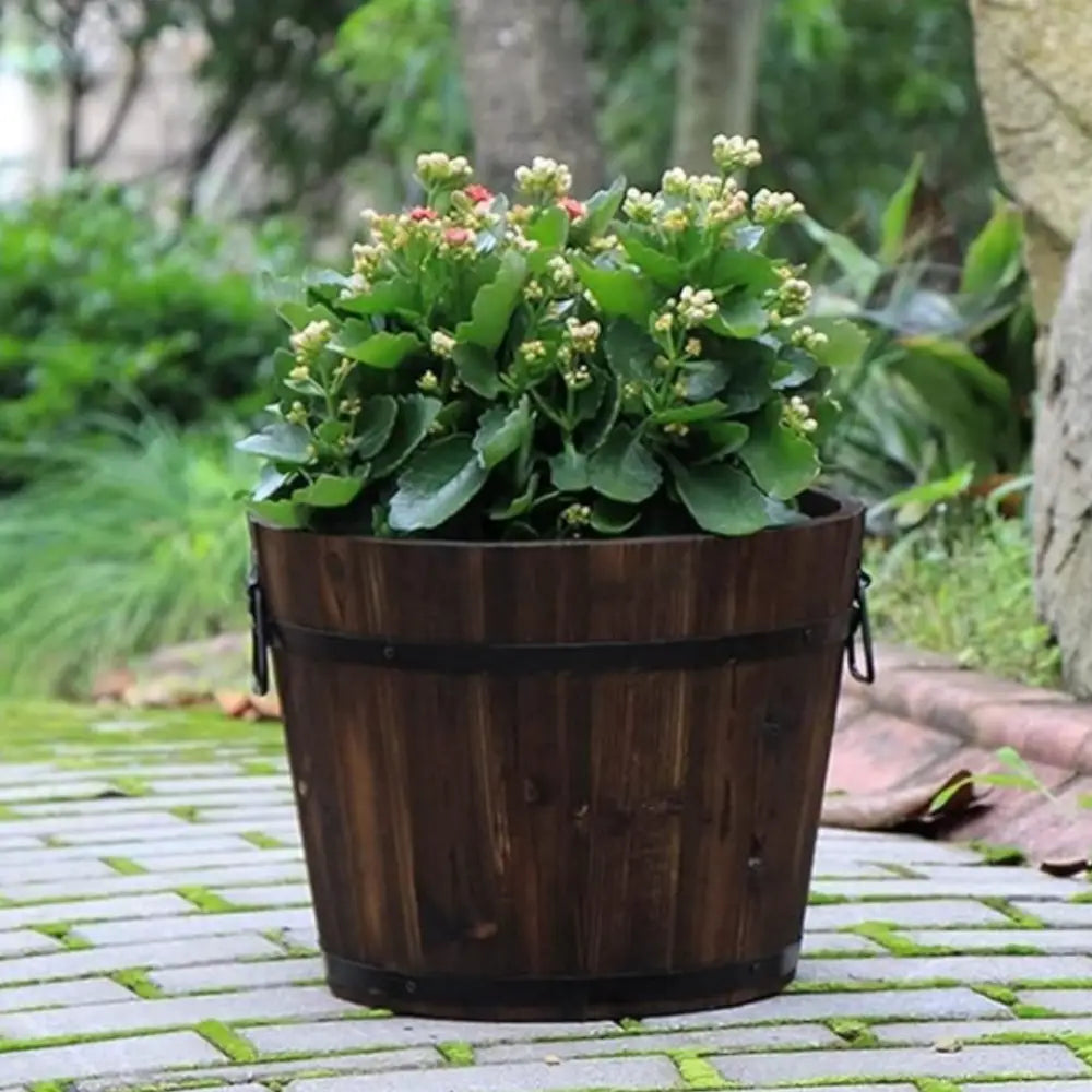 Gros pot de fleur en bois