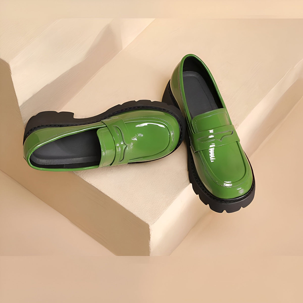 Nova Mocassins femme cuir synthétique vernis plateforme