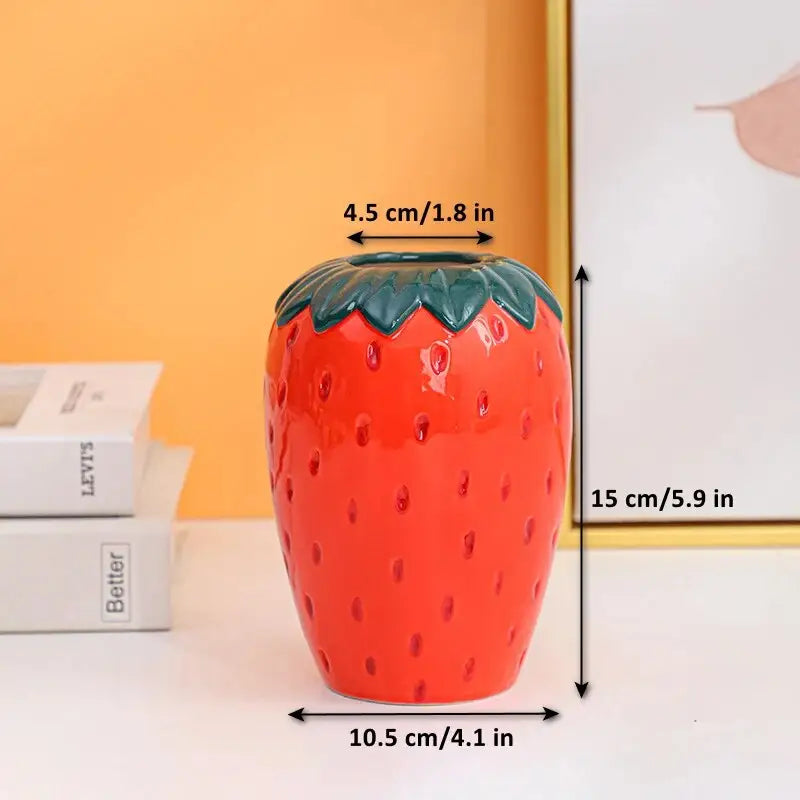 Vase en forme de fraise