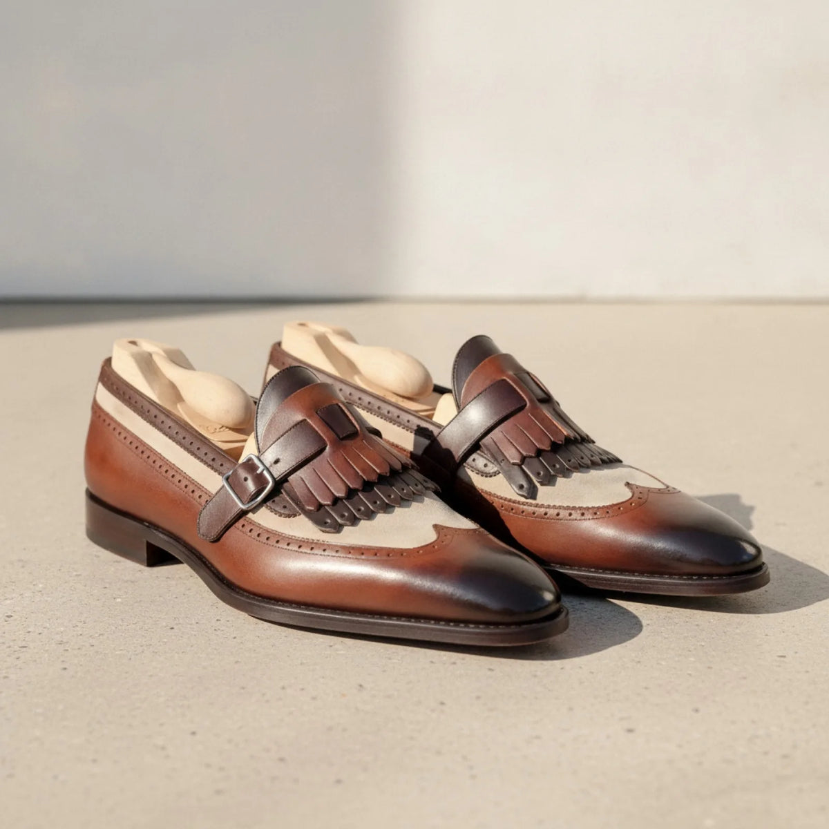 Nova Mocassins Bicolores Franges Boucle Homme Rétro
