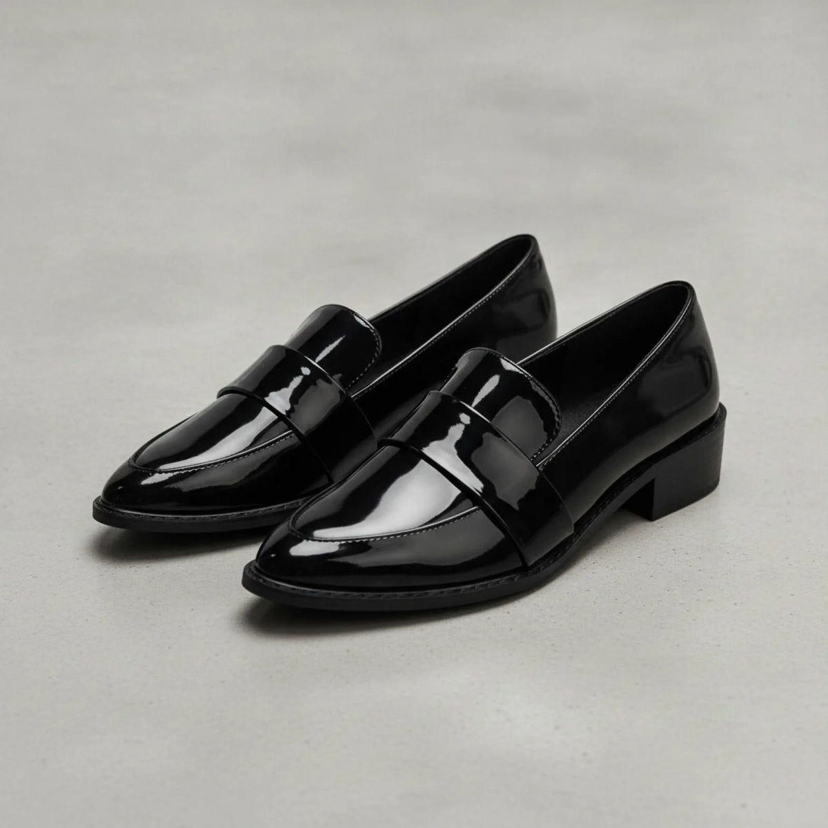 NovaMoc Mocassins Femme Noirs Vernis Bout Pointu