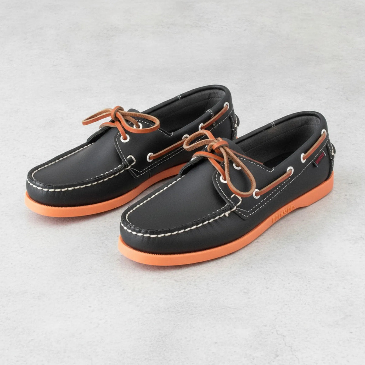 BrandX Mocassins Homme Cuir Synthétique Semelle Rouge