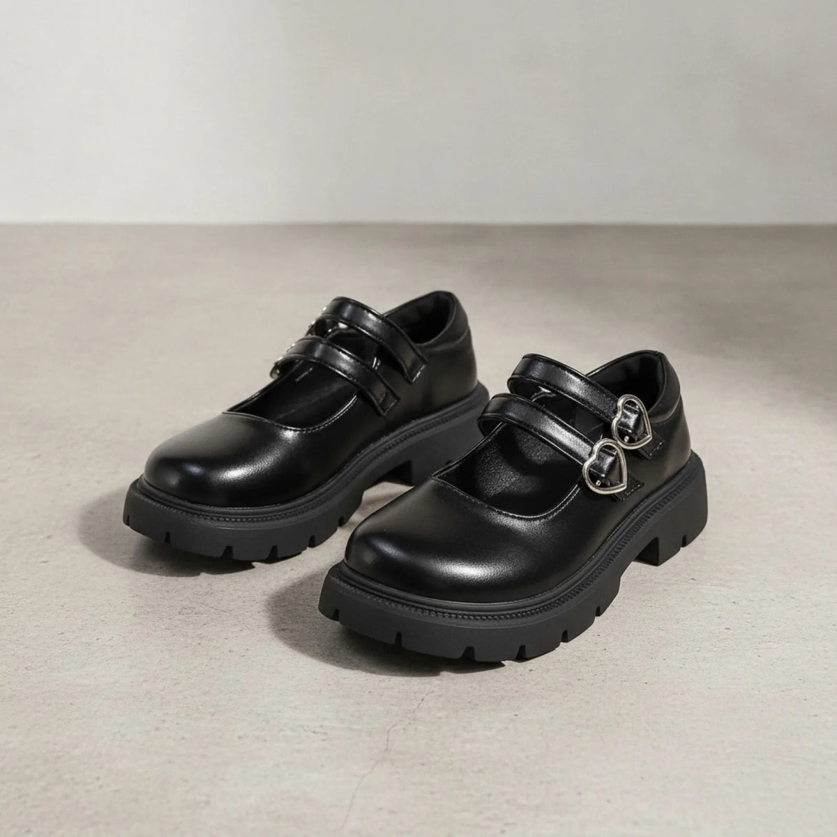 NovaX Mocassins Fille Brides Cœur Noirs Style Soigné