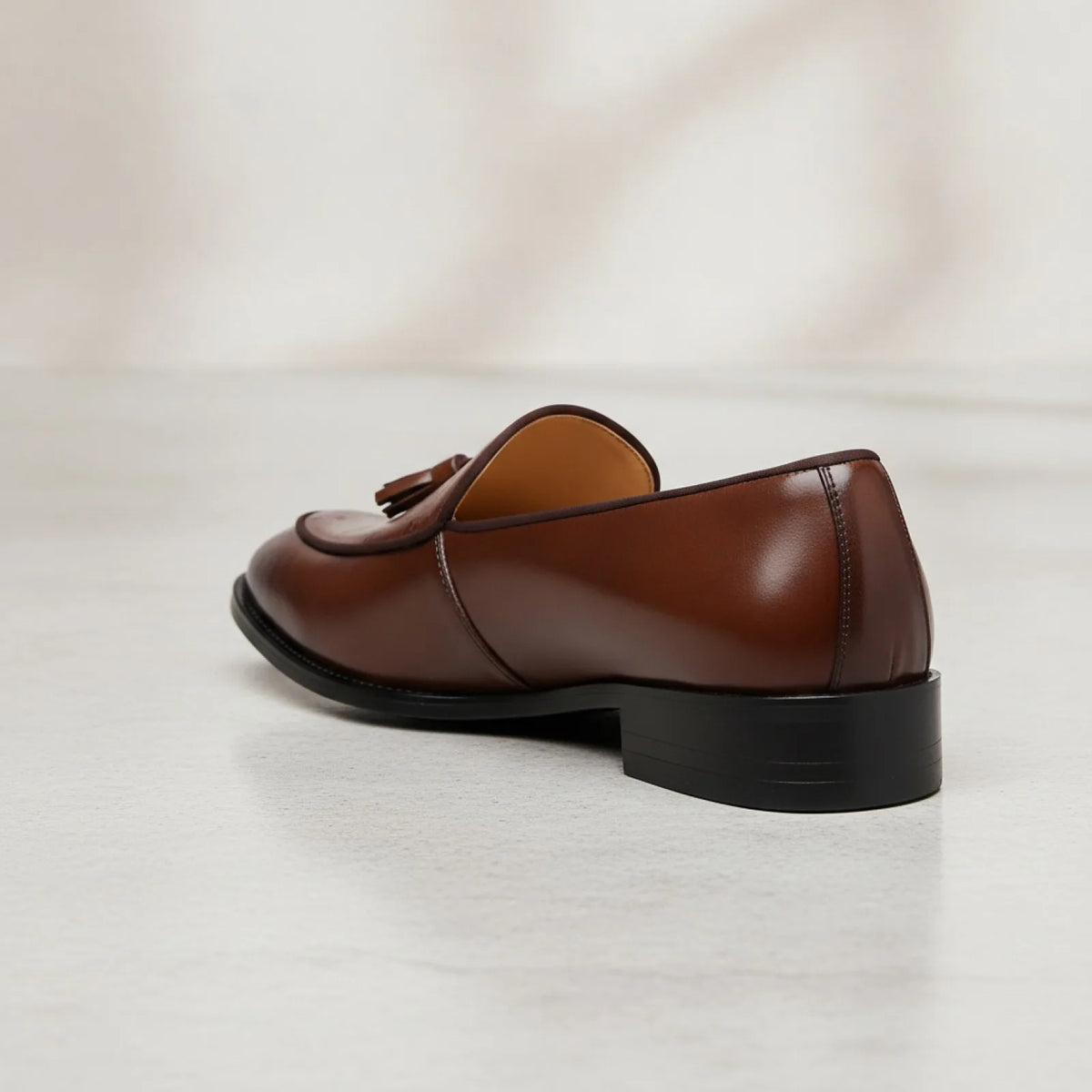 Mocassins Homme Simili Cuir à Glands — Élégance Affinée