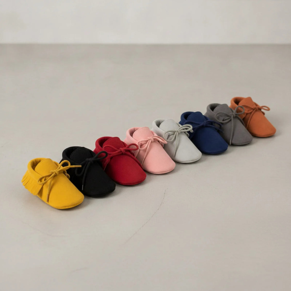 LuxeKids Mocassins Bébé Souples à Franges et Lacets