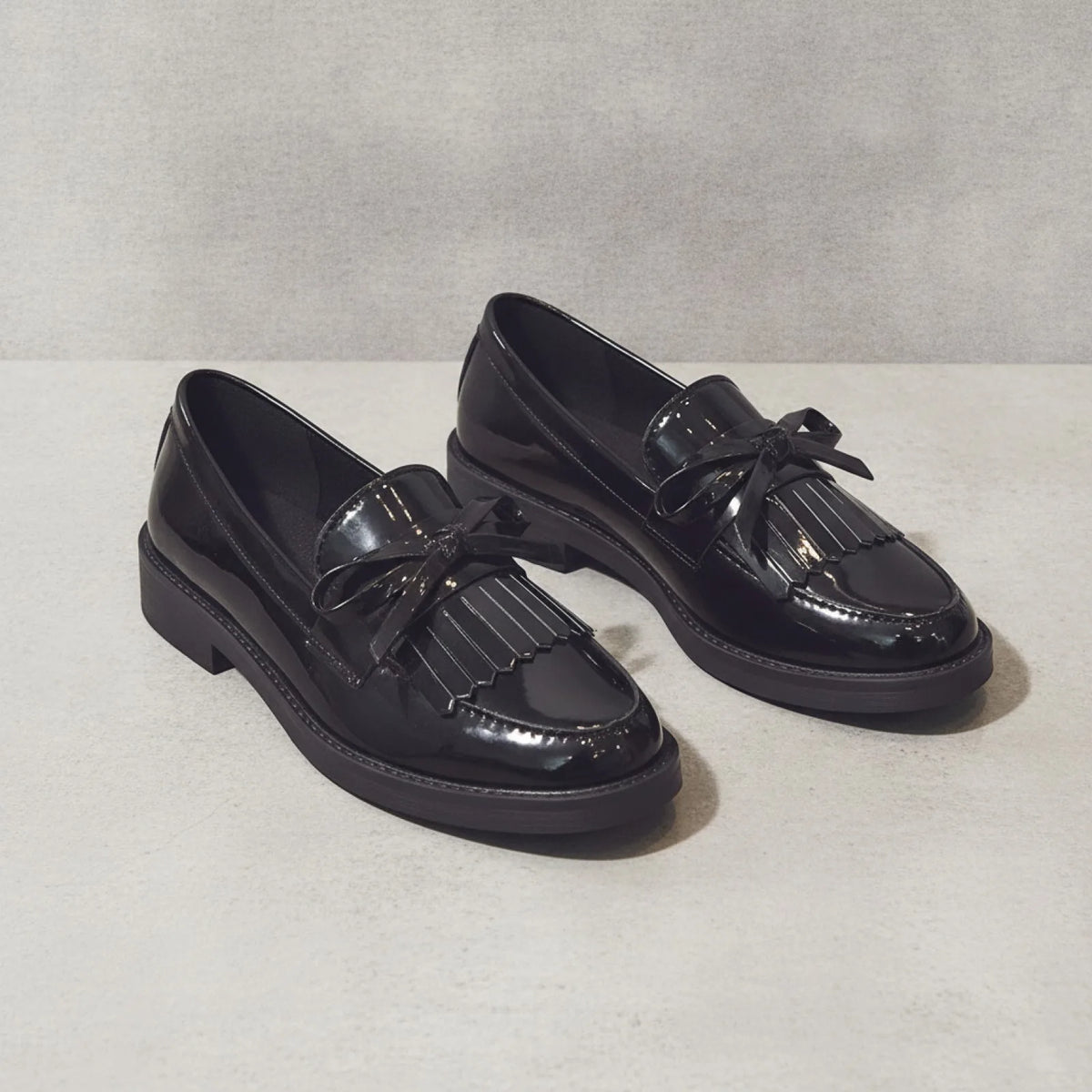 LuxMoc Mocassins Vernis Femme Franges Noirs Élégants