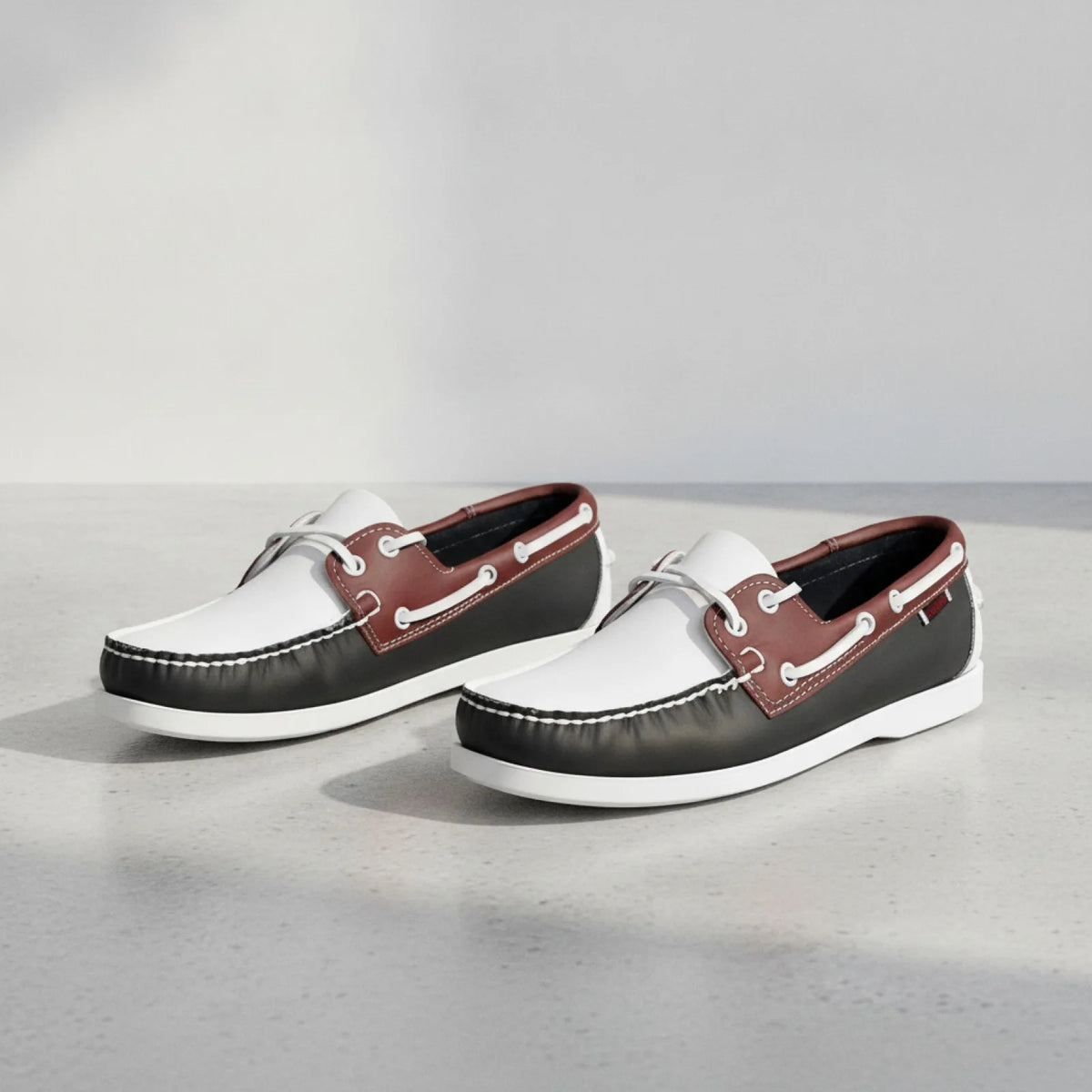 NovaTread Mocassins Cuir Homme Tricolores