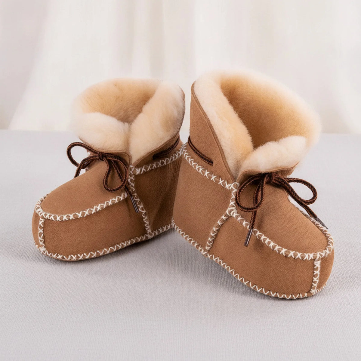 Chaussons Bébé Cuir et Fourrure Style Indien — BrandX