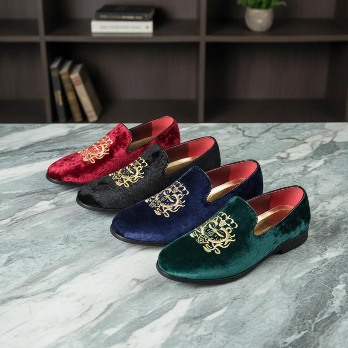 Mocassins homme velours brodé or - Élégance Signature