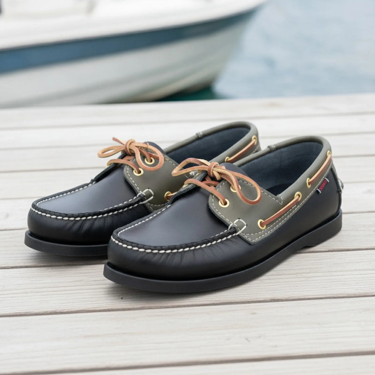 Mocassins Bateau Homme Premium Bicolores Style Soigné