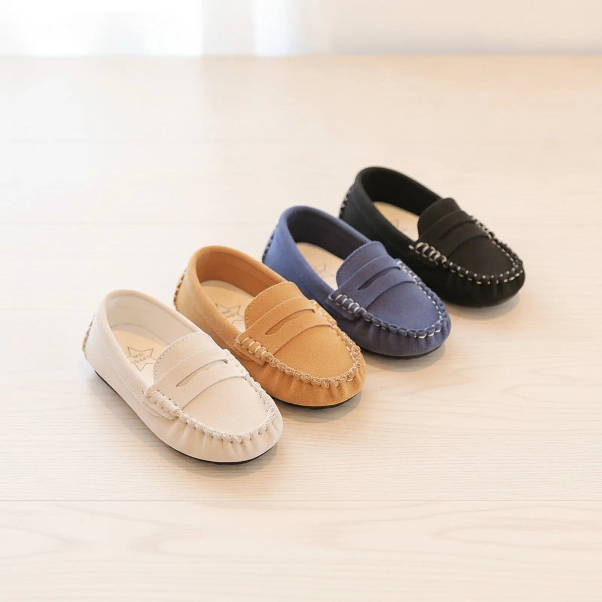 Nova Mocassins garçons daim soigné, confortable