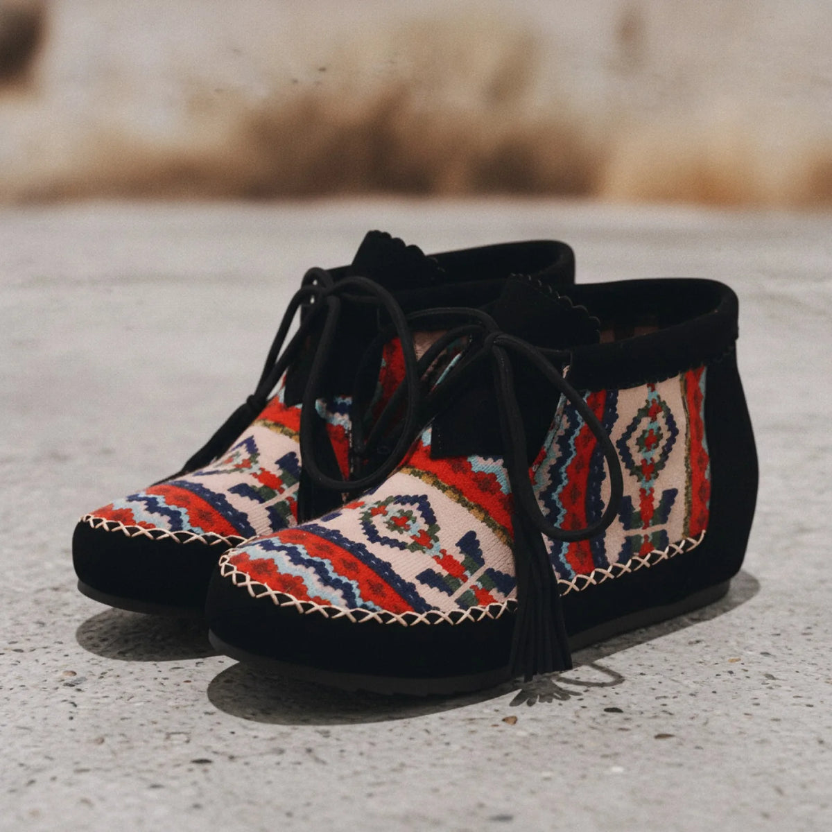 Mocassins Signature Style Amérindien à Motifs Ethniques