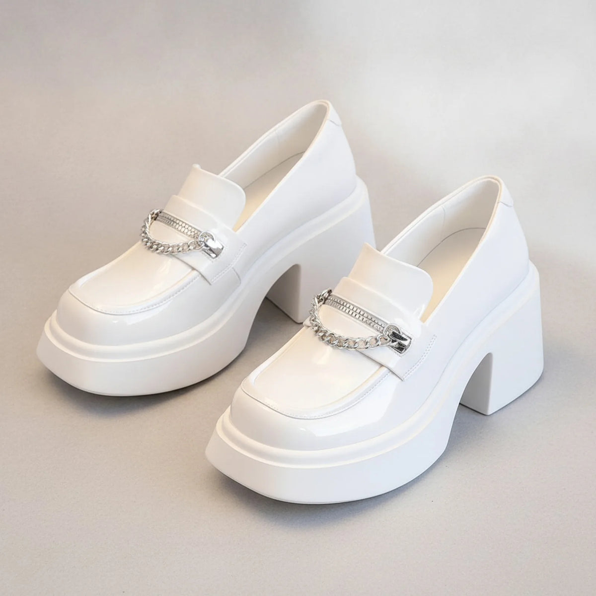 Mocassins Cuir Végan Talons 8cm - Élégance Soignée