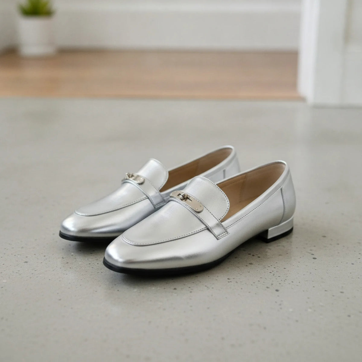 LuxStep Mocassins femme argentés talon carré