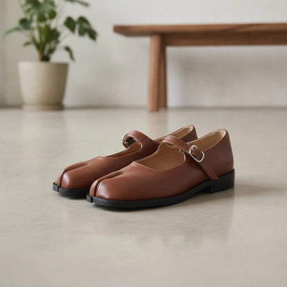 LuxeBrand - Ballerines Mary Jane Tabi Cuir Végan Raffiné