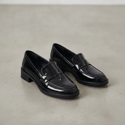 ChicLux Mocassins Noir Talons Carrés Femme Style Preppy