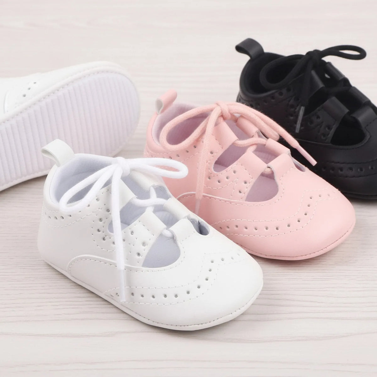Mocassins Bébé Fille Style Baskets Ajourés Confortables