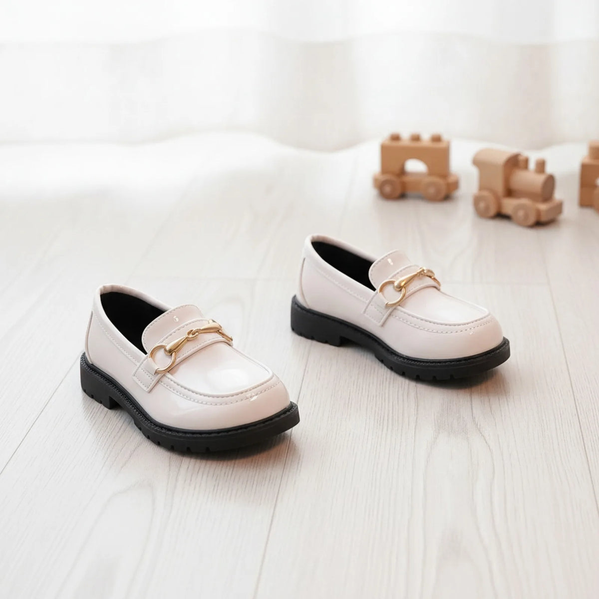 ChicBambin Mocassins Enfant Cérémonie Simili Cuir Verni