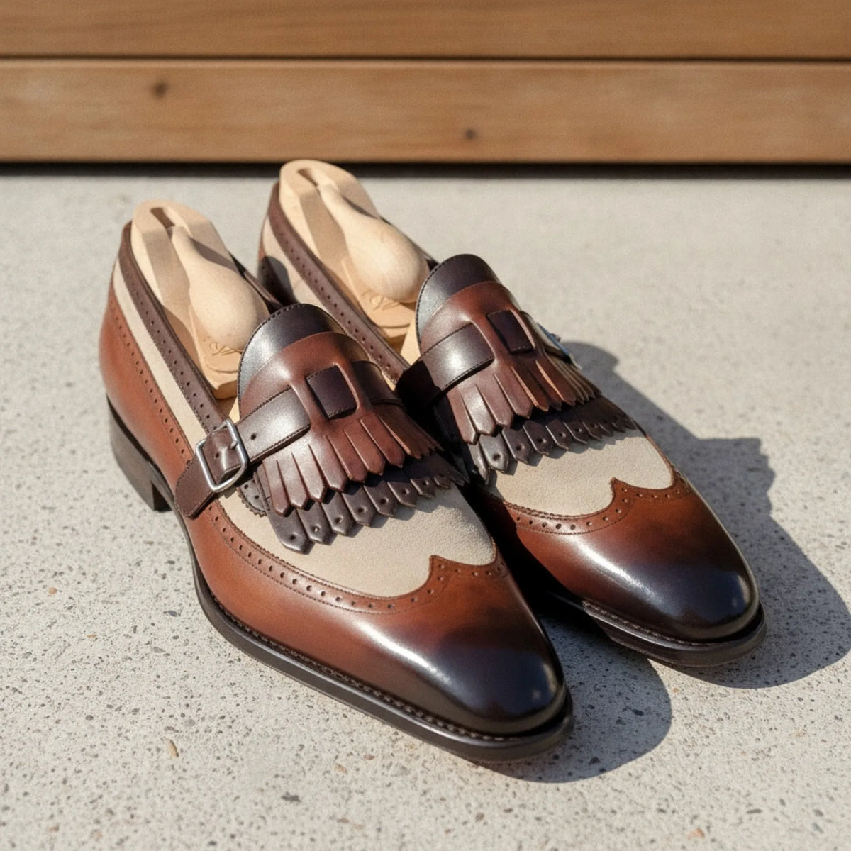 Nova Mocassins Bicolores Franges Boucle Homme Rétro