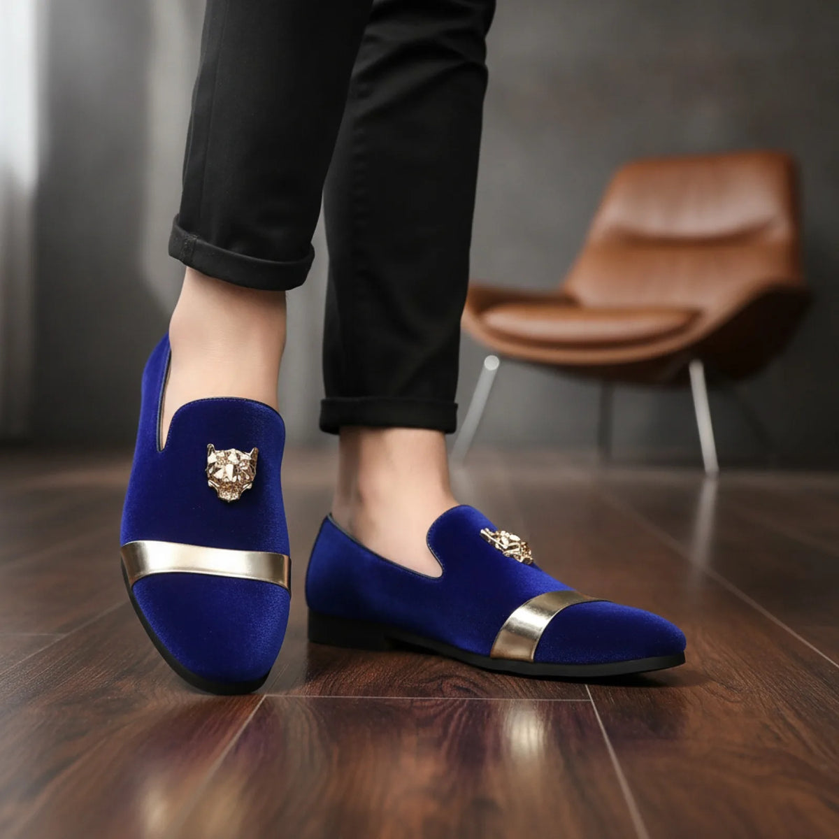 BrandX Mocassins Velours Écusson Tigre Homme Mariage