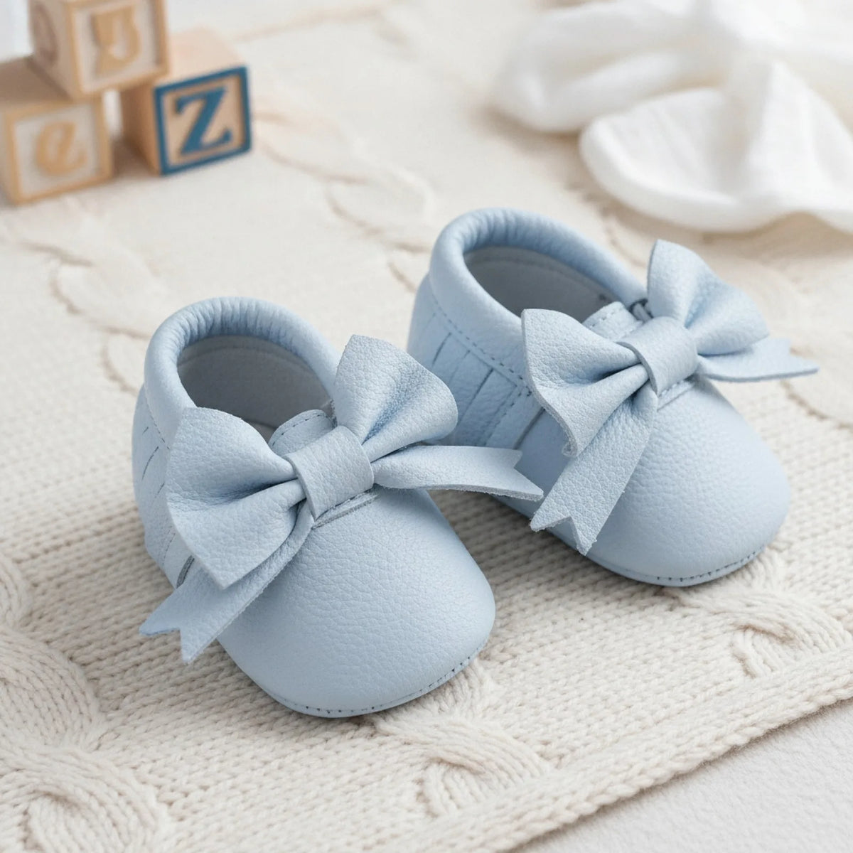 Chaussons Bébé Nœud Papillon Cuir Végan | PetitCâlin