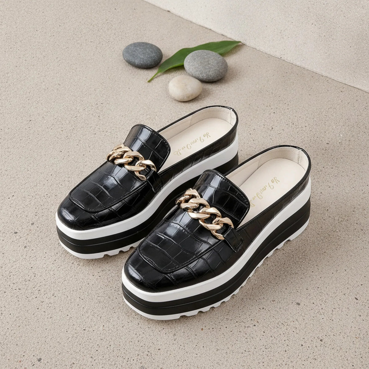 Mules compensées vegan Luxe - Croco & Chaîne dorée