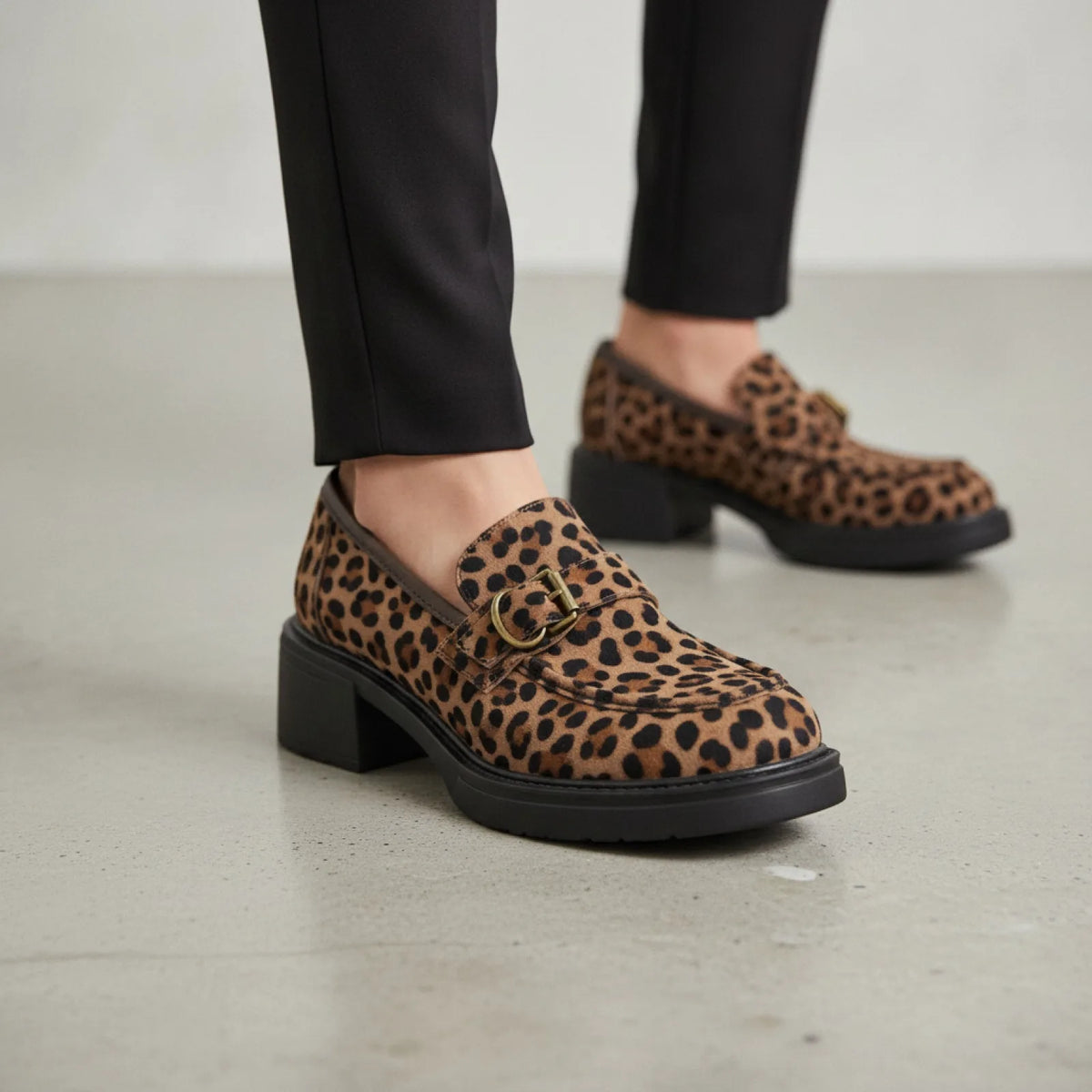 BrandX Mocassins à Talon Simili Cuir Motif Léopard