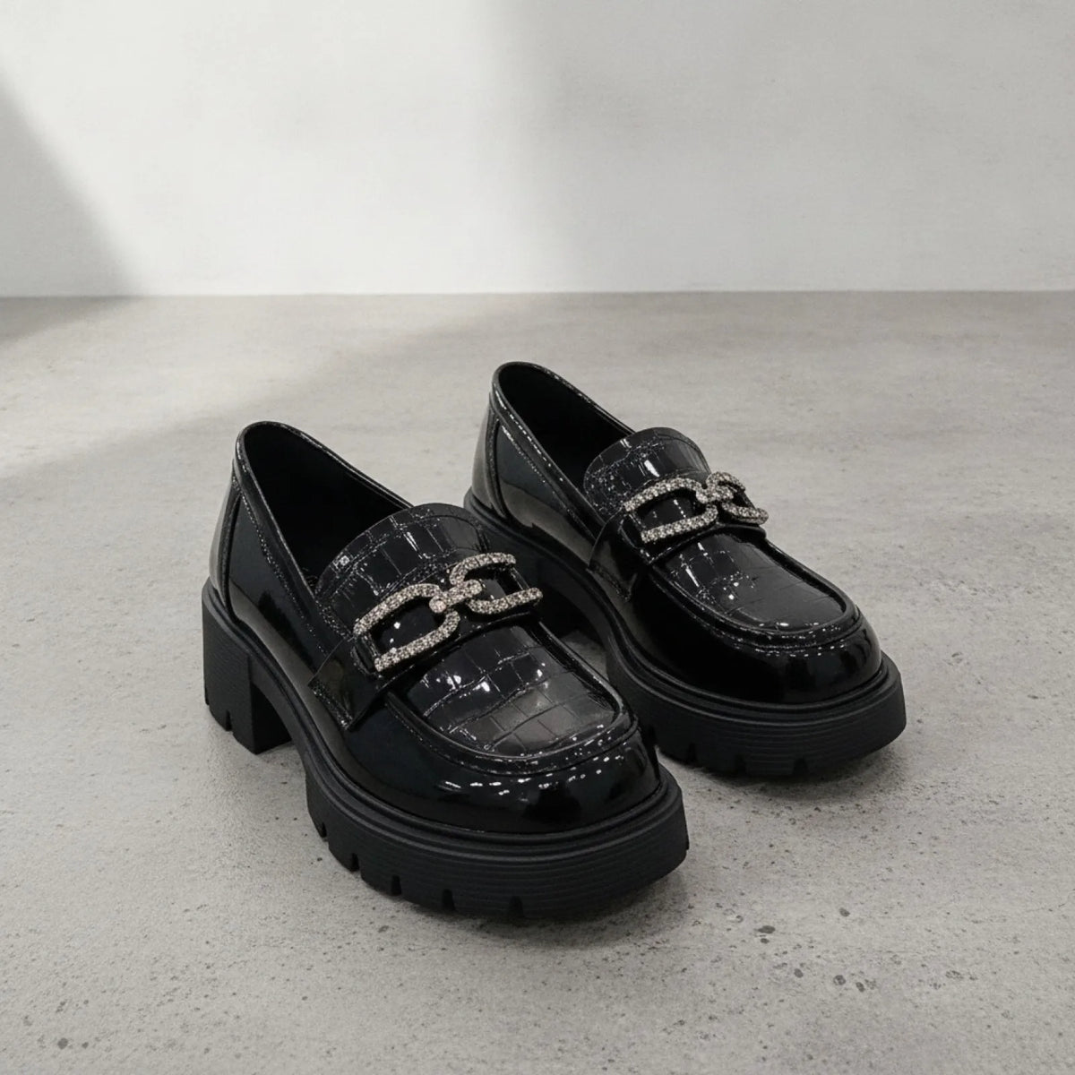 Mocassins Plateforme Vernis Croco - Chaîne Strass Noir