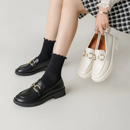 LuxeMoc Mocassins Cuir Végan Boucle Métal Noir Beige