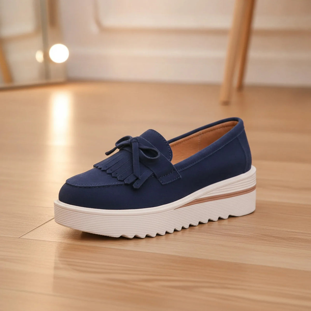 LuxeChic Mocassins daim plateforme compensée franges