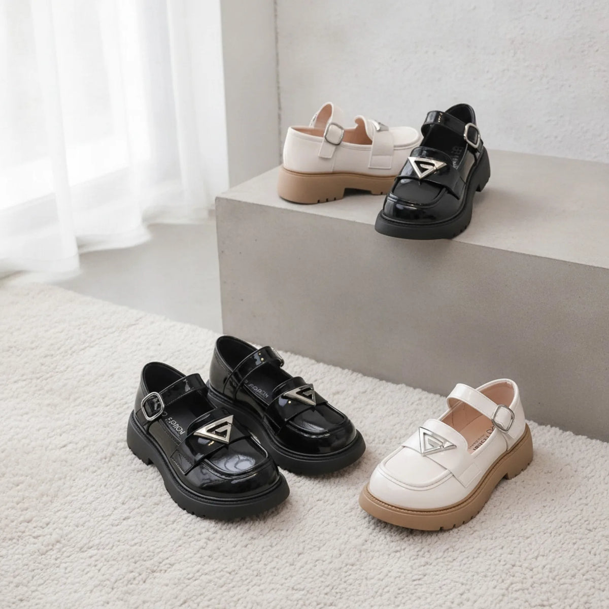 Mocassins Fille Brillant Bride Noir/Blanc - Confort