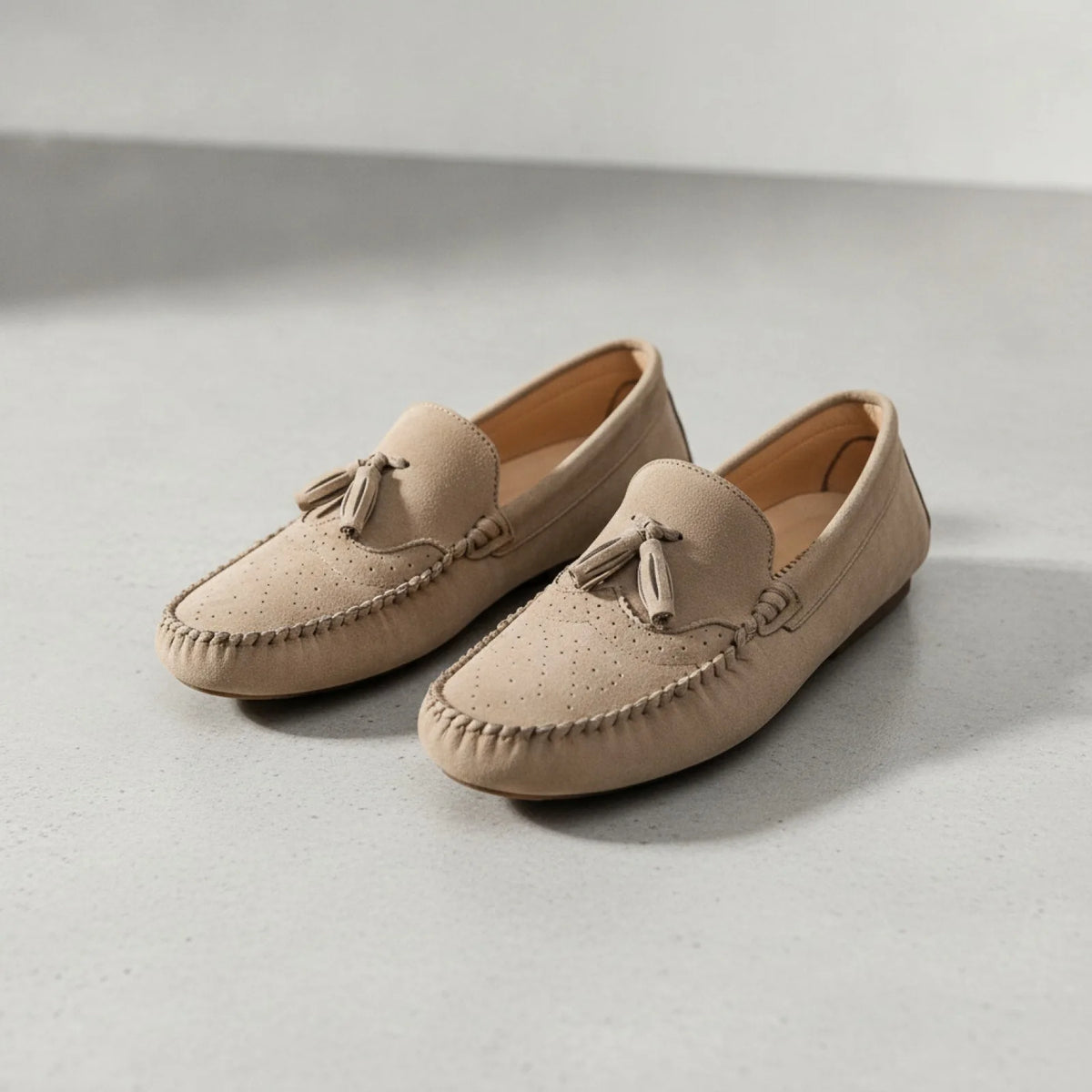 BrandX Mocassins Homme Élégants en Suédine Beige