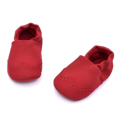 Étoile Chaussons bébé cuir souple avec détails perforés