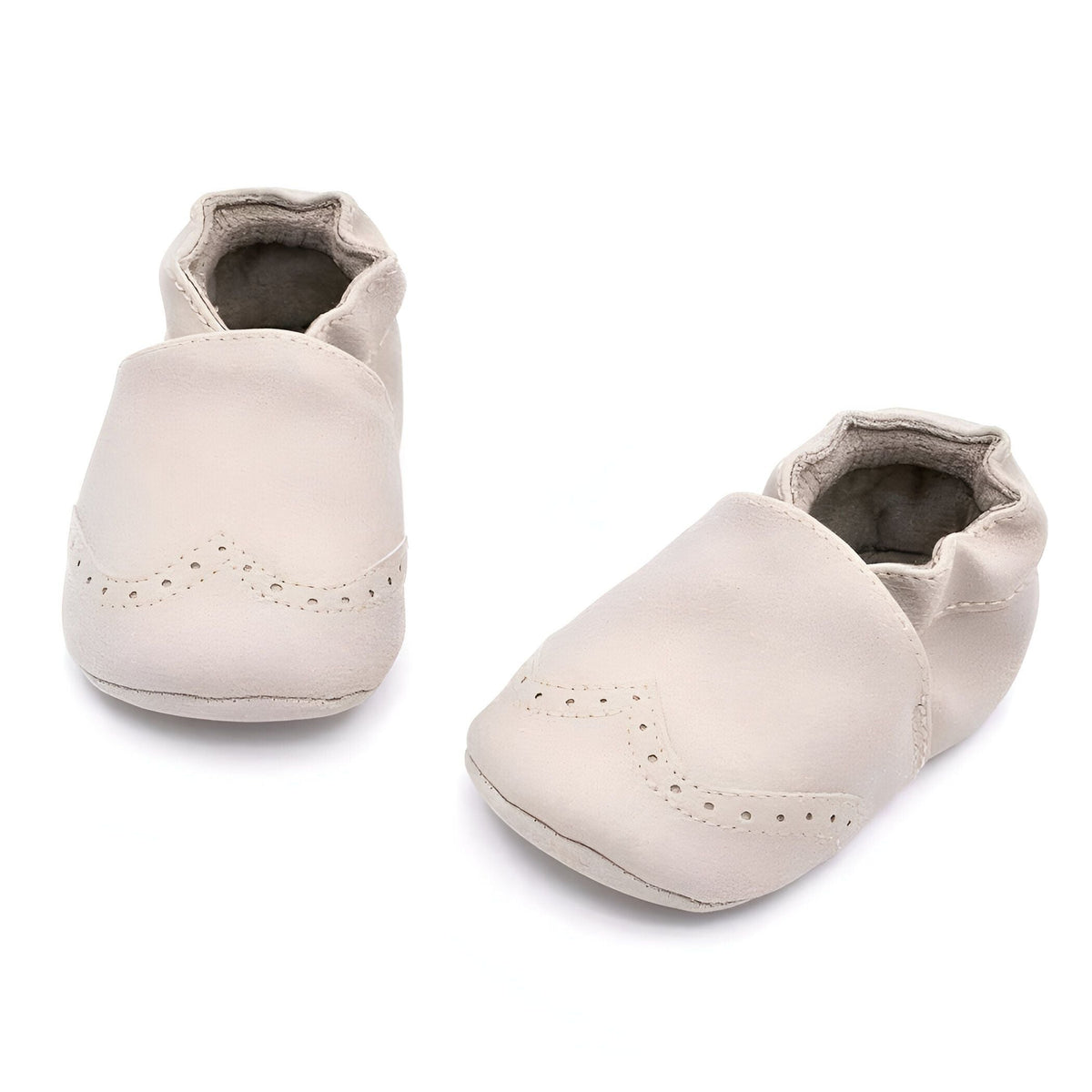 Étoile Chaussons bébé cuir souple avec détails perforés