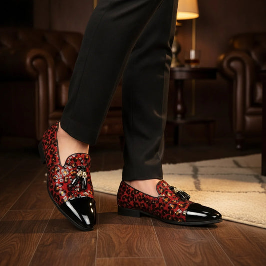 Mocassins Vernis Noirs – Simili Cuir, Sequins et Glands