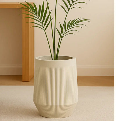 Grand pot de fleur beige