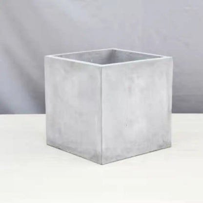 Grand pot de fleur carré