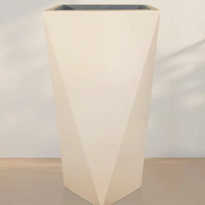 Grand pot de fleur de couleur