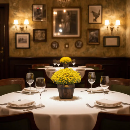 Grand pot de fleur en bois