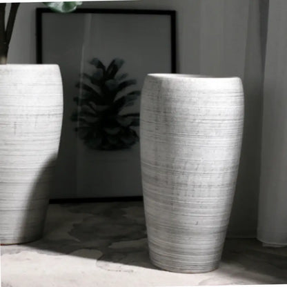 Grand pot de fleur en grès