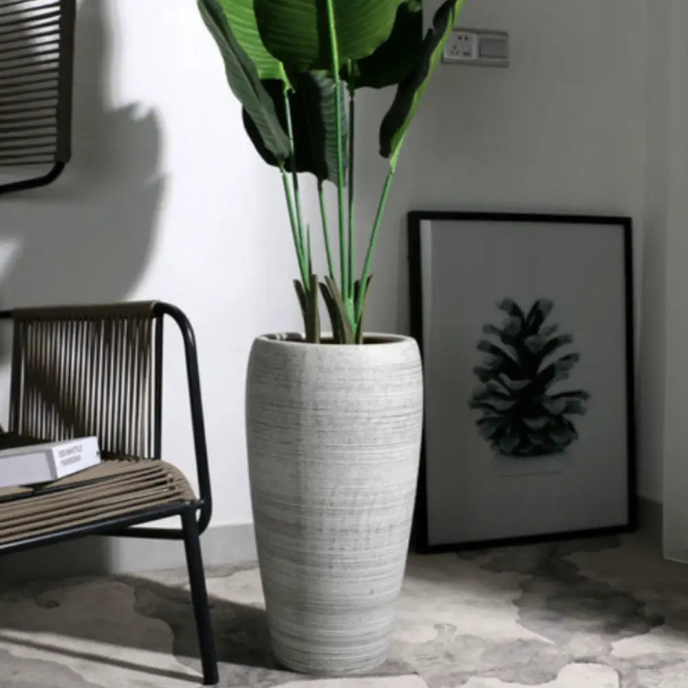 Grand pot de fleur en grès