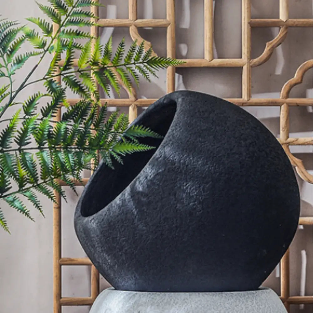Grand pot de fleur extérieur noir
