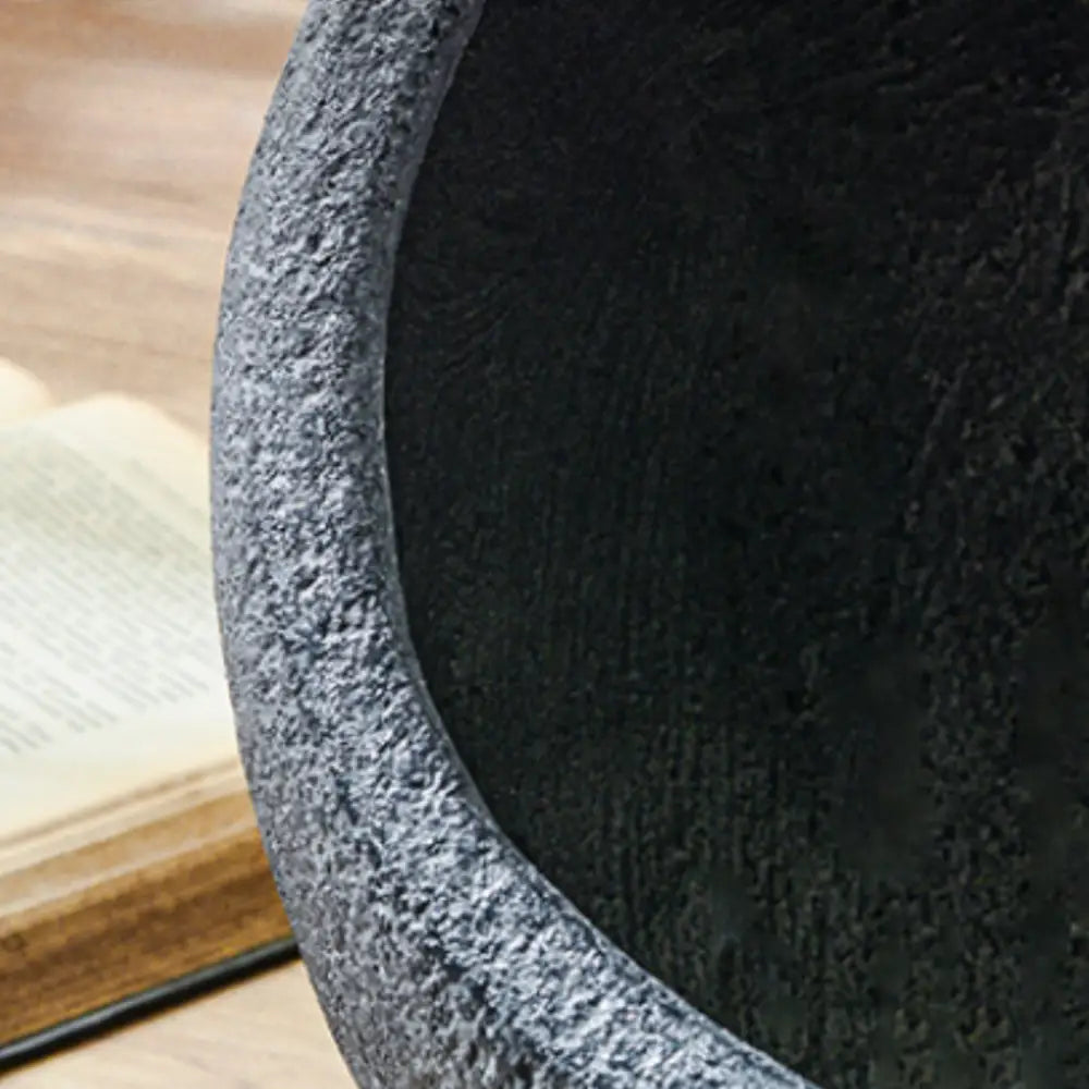 Grand pot de fleur extérieur noir