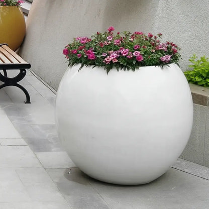 Grand pot de fleur extérieur rond