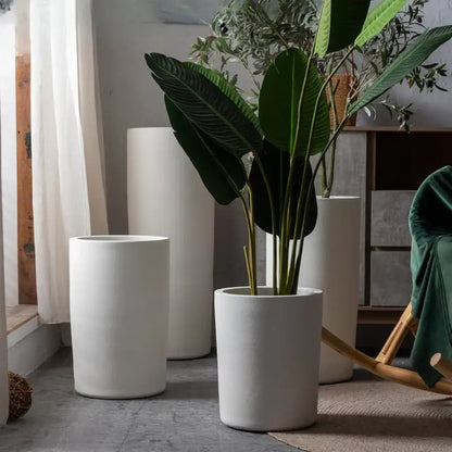 Grand pot de fleur intérieur blanc