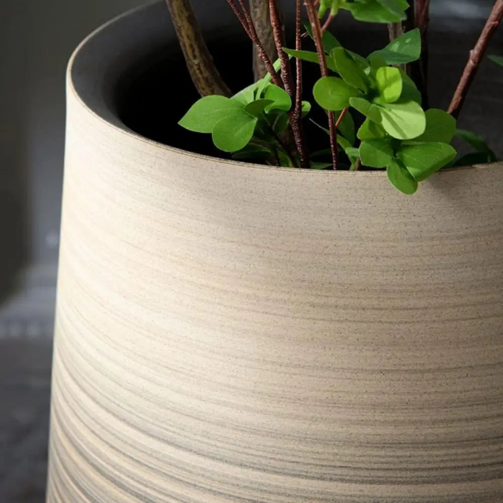 Grand pot de fleur intérieur design