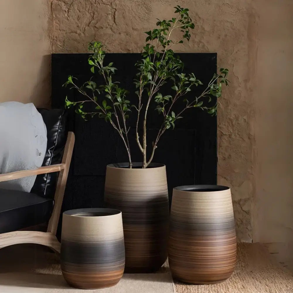 Grand pot de fleur intérieur design