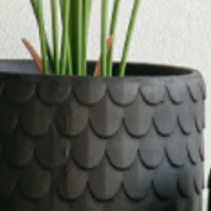 Grand pot de fleur intérieur noir